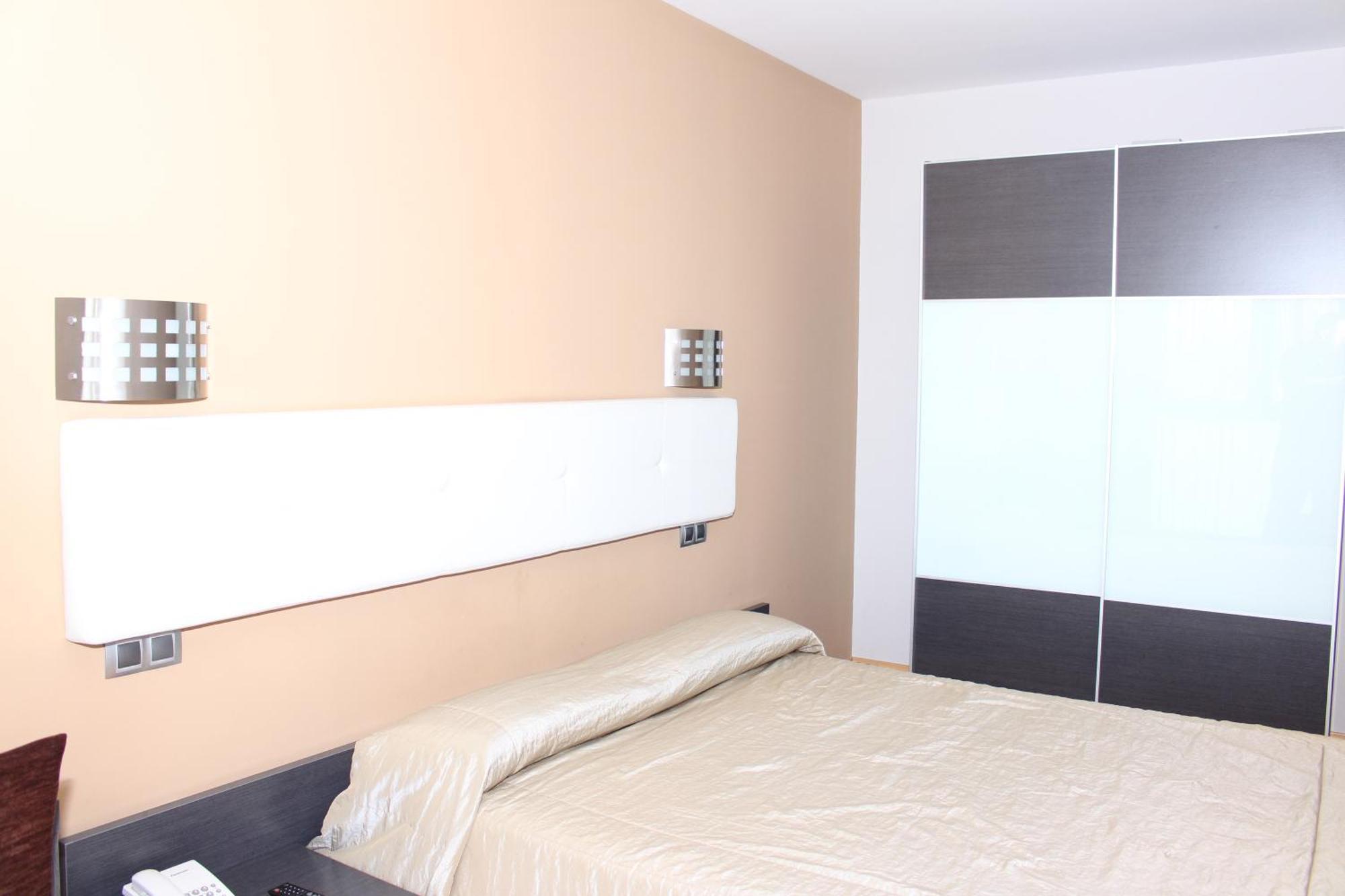Hotel Ciutat D'Amposta Habitación foto